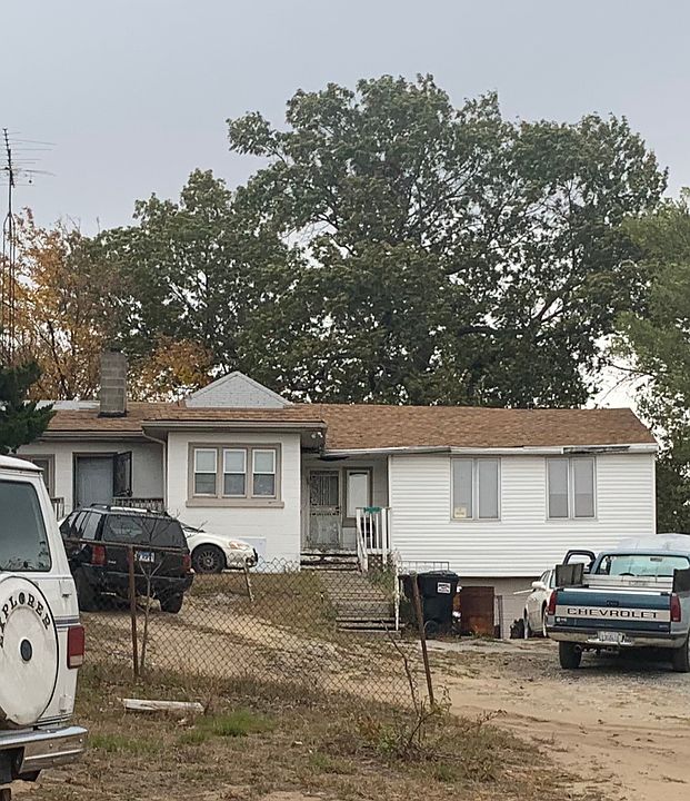 12110 E Central St Pembroke Township Il 60958 Mls 10910141 Zillow