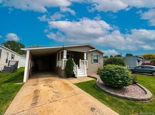 45112 Chateau Thierry Blvd, Macomb, MI 48044