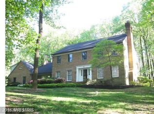 5 Bridle Valley Rd, Glen Arm, MD 21057