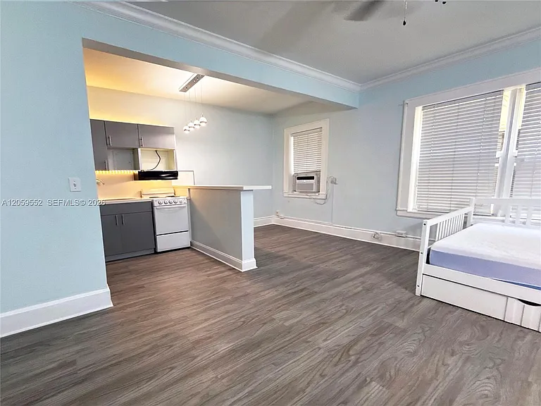 124 Mendoza Ave #3 — Photo 12