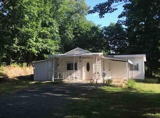 172 Lampman Ave, Esopus, NY 12466