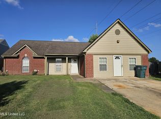 9022 Belmont Dr, Southaven, MS 38671