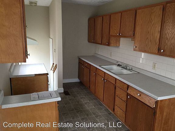 5th image of 1070 N Alton Ave