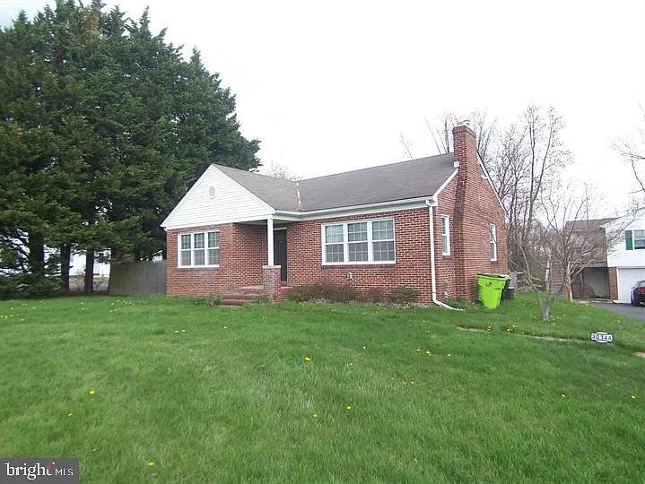 2 bed, 960 sqft, $2,000 — Photo 2