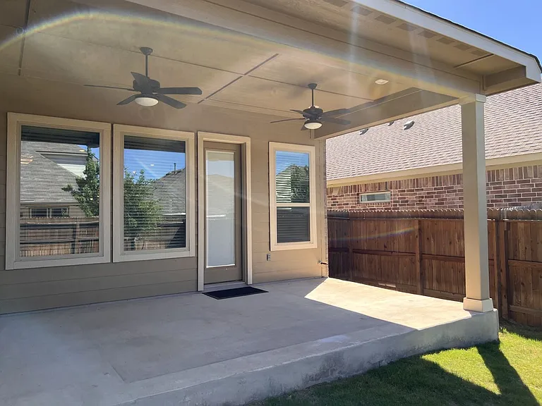 10215 High Noon Dr — Photo 47