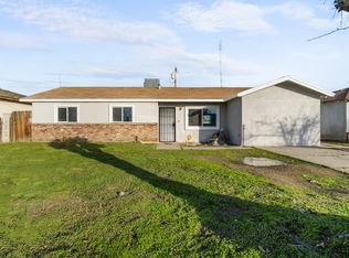 11103 S 11th Ave, Hanford, CA 93230