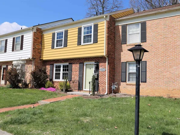 2714 Newton Ct, Blacksburg, VA 24060