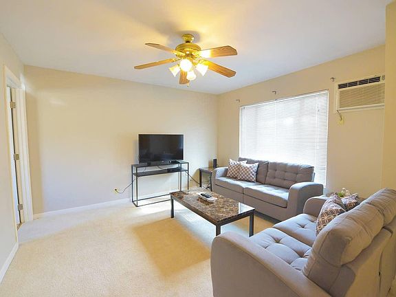 4th image of 222 Avery Ln