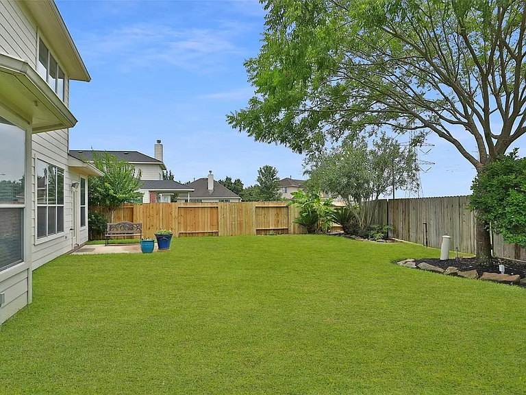 9603 Red Rugossa Dr — Photo 40