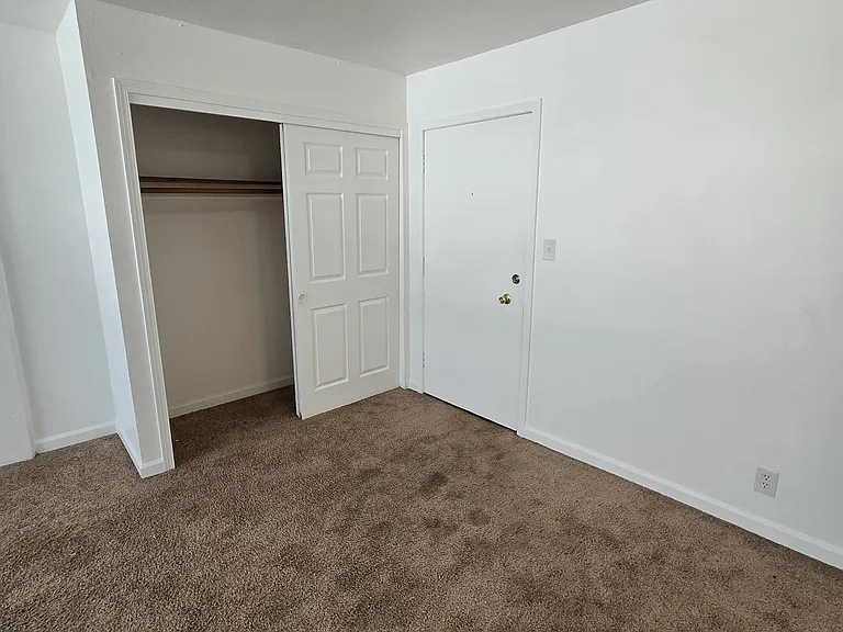 University View Apartments — Photo 50