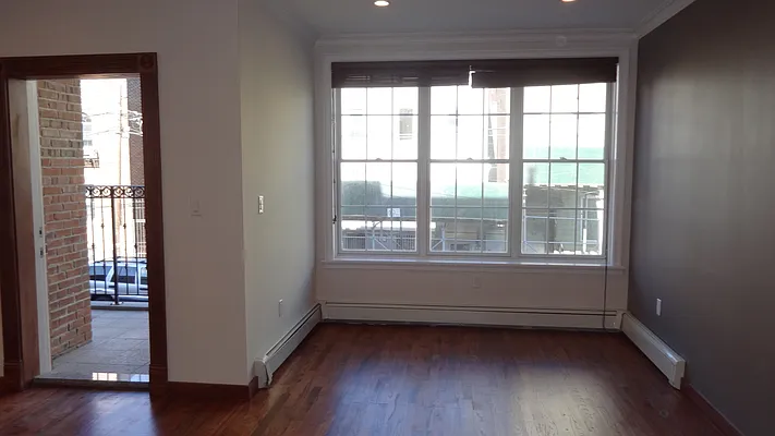 Rented by Grand & Co. | media 49