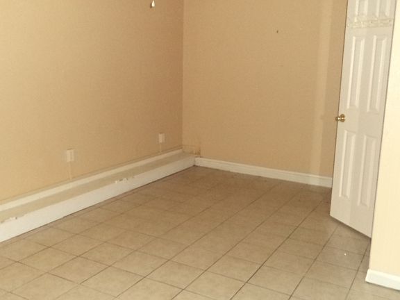 4th image of 319 SE 5th St