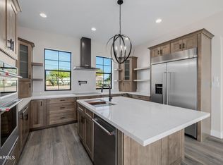 8451 W Daley Ln, Peoria, AZ 85383