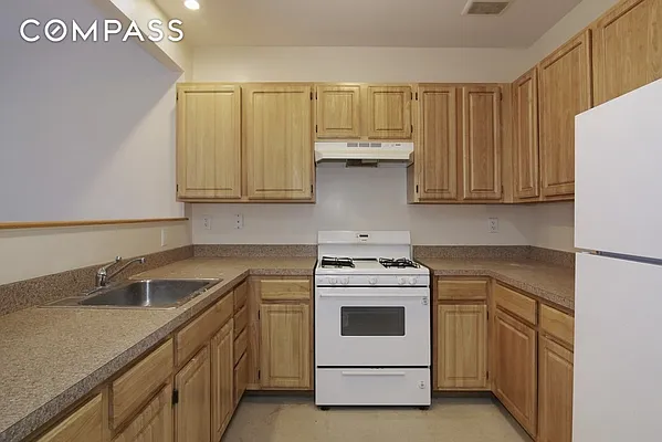 Rented by Compass | media 10