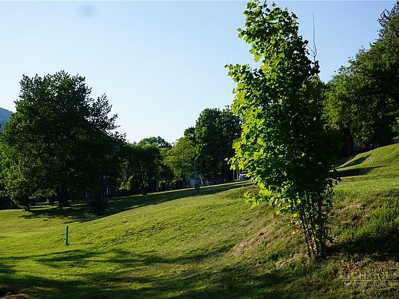2nd image of 350 Paddy Avenue