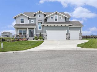 16352 S Elmridge St, Olathe, KS 66062