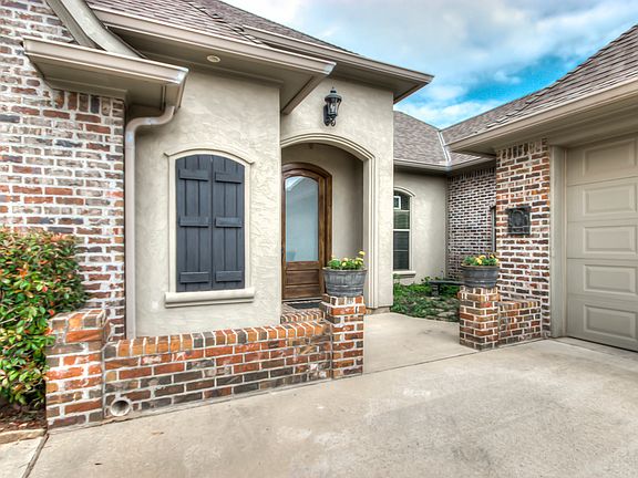 2nd image of 518 Toulouse Ct