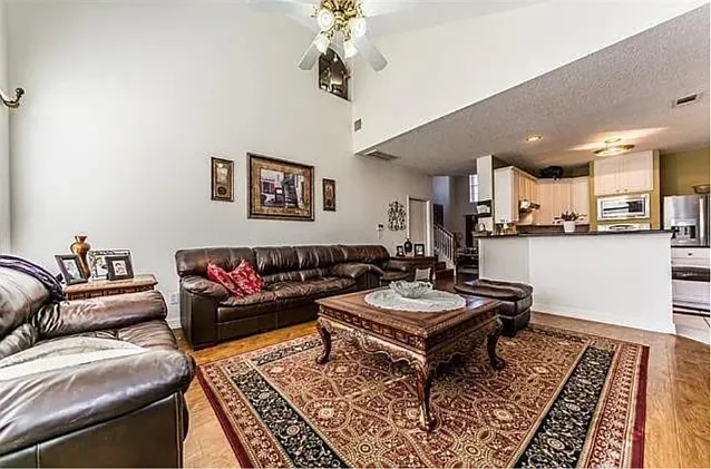 1612 Chester Dr — Photo 8