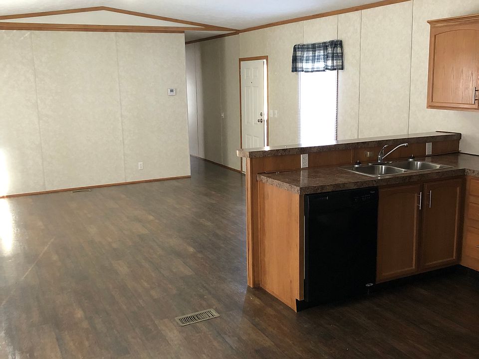2nd image of 296 Tobacco Rd #24