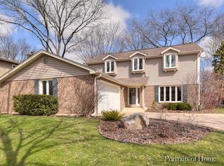 22W250 McCarron Rd, Glen Ellyn, IL 60137