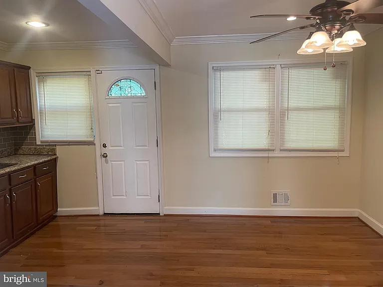 5102 Glassmanor Dr — Photo 6
