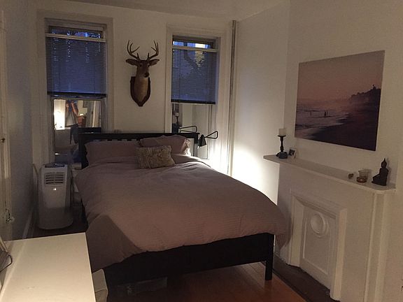 5th image of 108 N 8th St APT 1L
