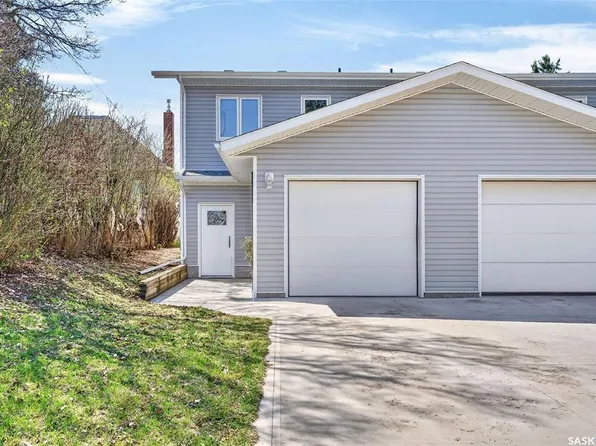 546 21st STREET E, Prince Albert, SK S6V 1M4