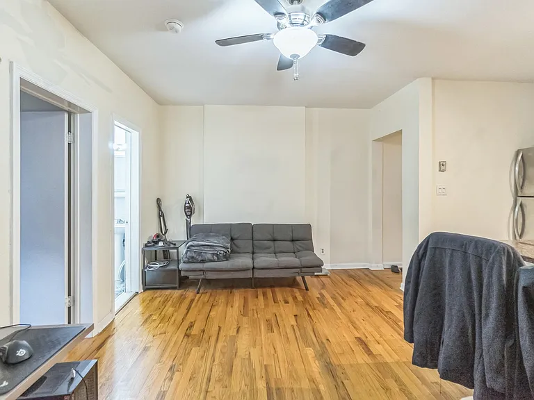 318 Hudson St #B — Photo 7