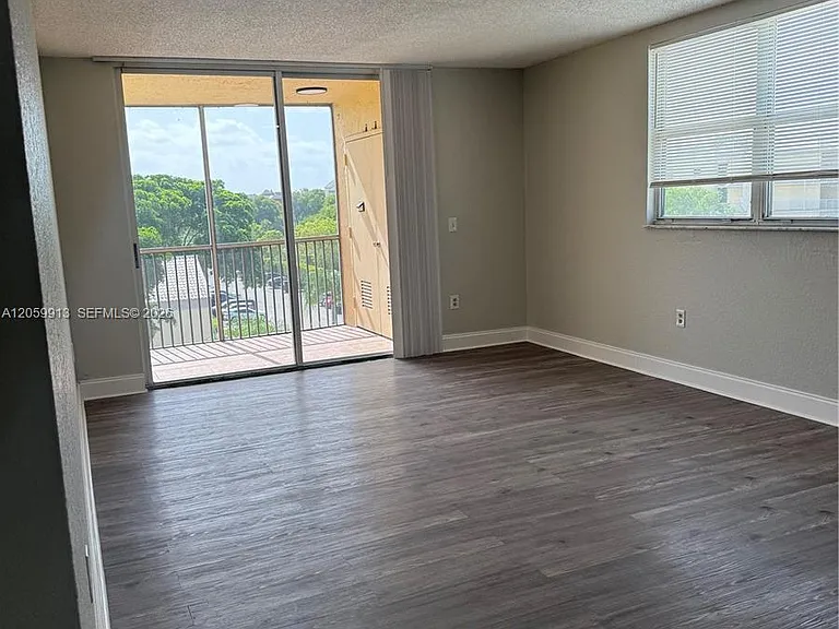 8323 Lake Dr #506 — Photo 2