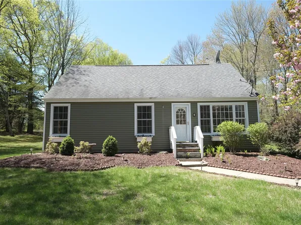 9 Lakeside Drive, Rhinebeck, NY 12572
