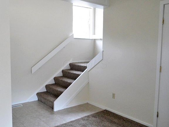 2nd image of 115 W Ticonderoga Dr #3
