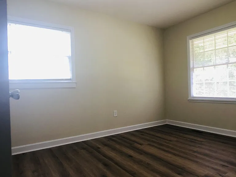 871 Windy Ridge Rd — Photo 5