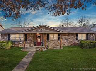 1248 May Ln, Bartlesville, OK 74006