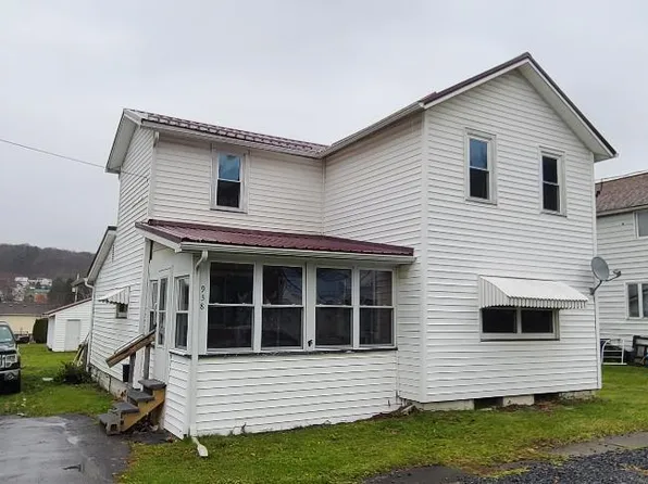 938 Pancoast St, Reynoldsville, PA 15851