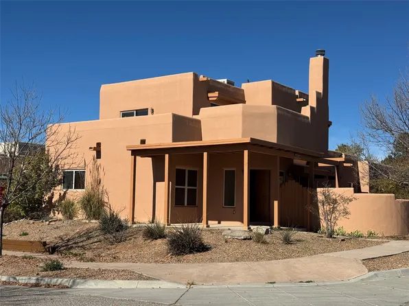 6452 Valentine Way, Santa Fe, NM 87507