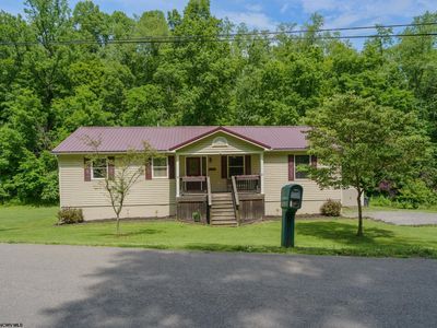 270 Taylortown Rd, Maidsville, WV, 26541