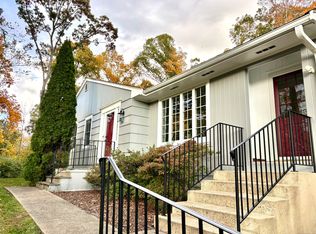 48 Meadow Wood Rd, Branford, CT 06405