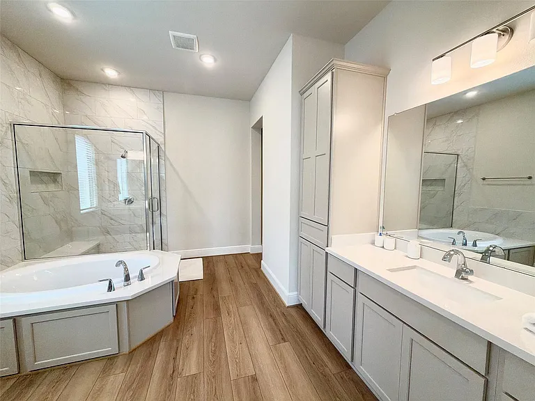 22037 Gateway Arch Dr — Photo 16