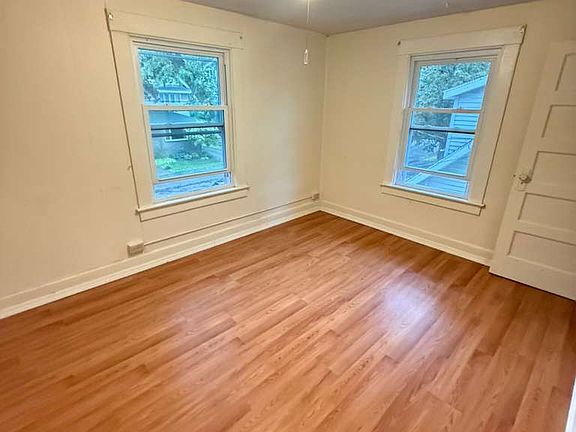 5th image of 411 W Elm St #Up