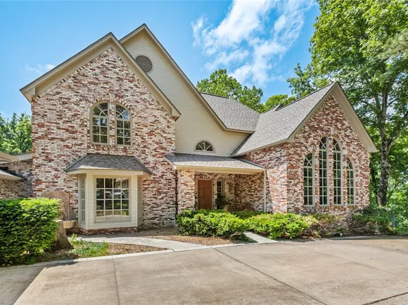 24 Dogwood Rdg, Eureka Springs, AR 72632