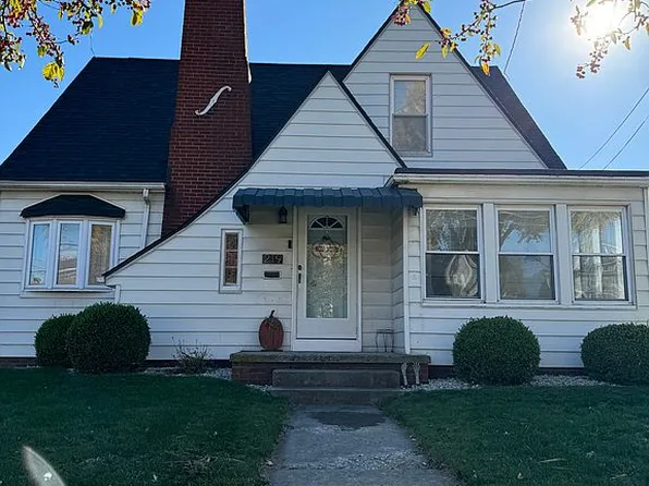 219 W Findlay St, Carey, OH 43316