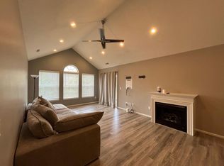 4035 Cornerstone Dr #176, Canton, MI 48188