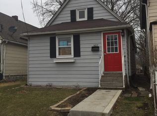 307 S Lincoln Ave, Waukegan, IL 60085