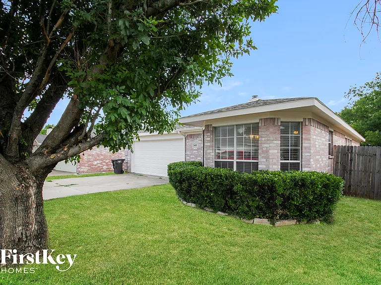 6413 Riverwater Trl — Photo 2