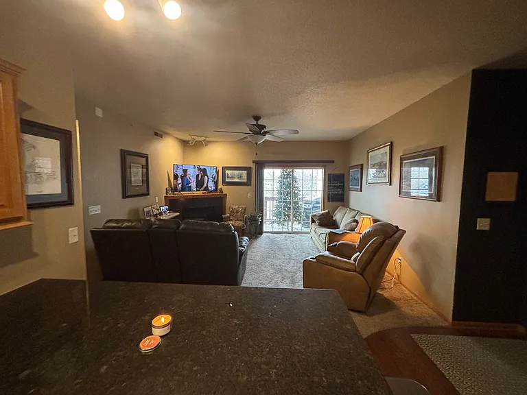 90 Circle Dr #7 — Photo 5