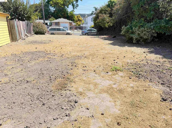 Olive St, Oakland, CA 94603