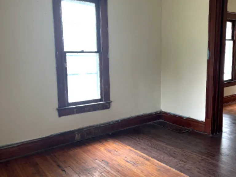 1143 E Cleveland Ave — Photo 8