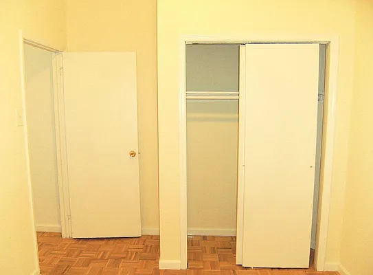 Rented by City Connections Realty | media 24