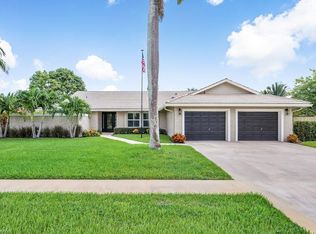 9077 Old Pine Rd, Boca Raton, FL 33428