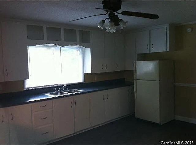 1st image of 1121 W 5th Ave
